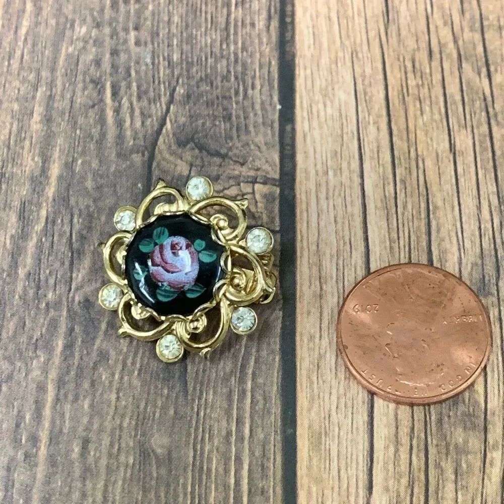 Vintage Painted Floral Brooch